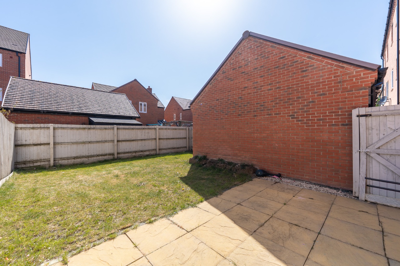 4 bed semi-detached house for sale in Griffin Road, Huntingdon  - Property Image 16