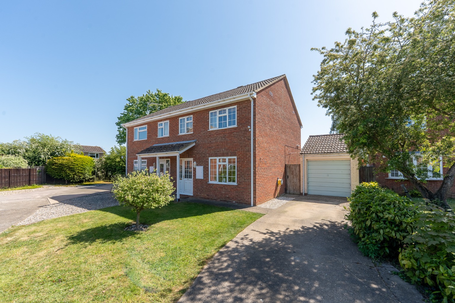 3 bed semi-detached house for sale in Greenfields, Cambridgeshire  - Property Image 21