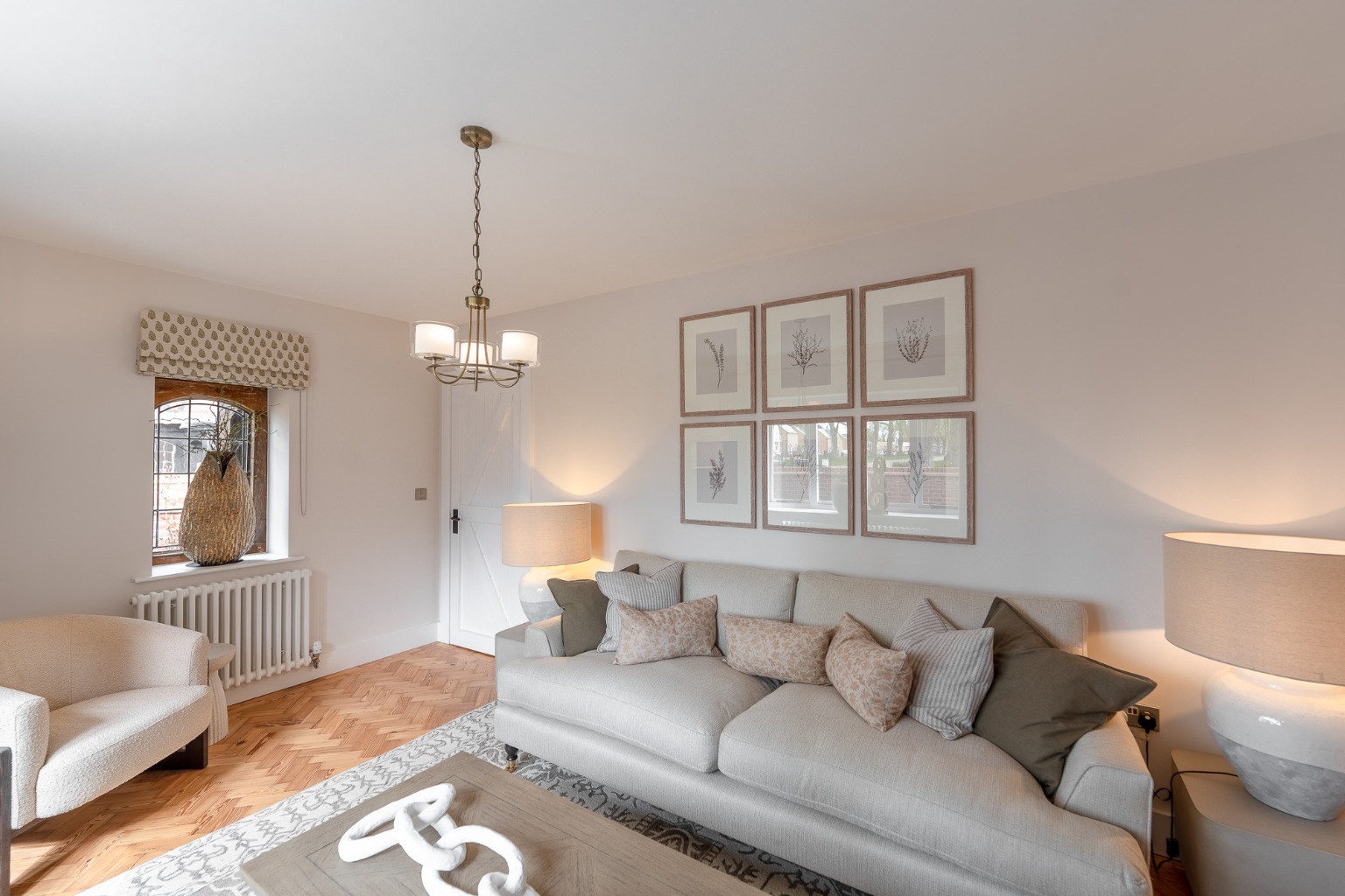 2 bed detached house for sale in Houghton Grange, Cambridgeshire  - Property Image 9