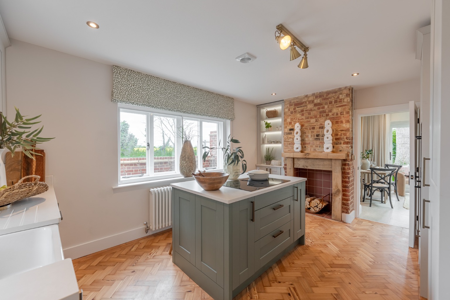 2 bed detached house for sale in Houghton Grange, Cambridgeshire  - Property Image 4