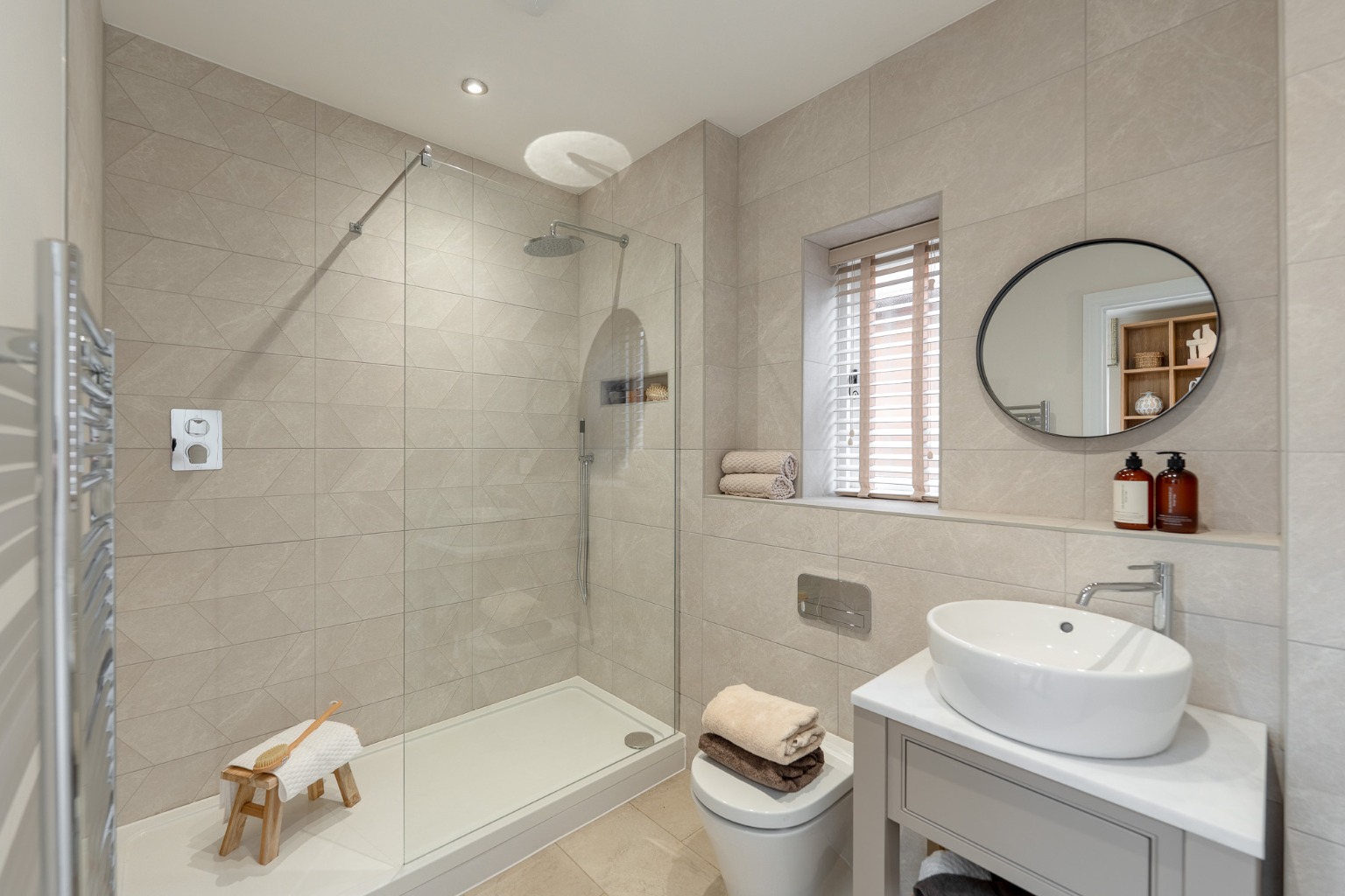 2 bed detached house for sale in Houghton Grange, Cambridgeshire 9