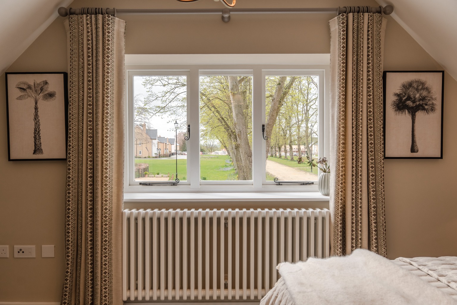 2 bed detached house for sale in Houghton Grange, Cambridgeshire  - Property Image 14