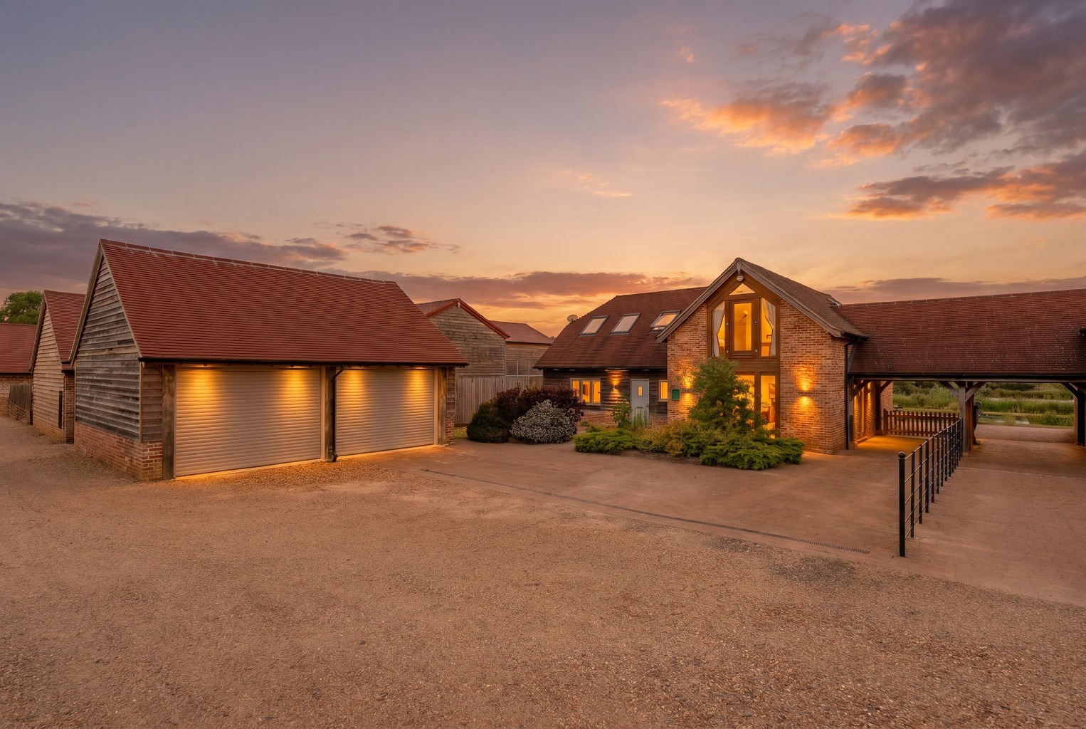 3 bed link detached house for sale in Fen Road, Huntingdon 33