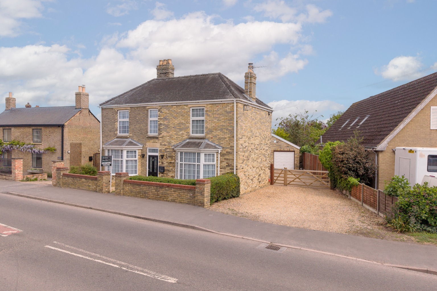 4 bed detached house for sale in London Road, Chatteris - Property Image 1