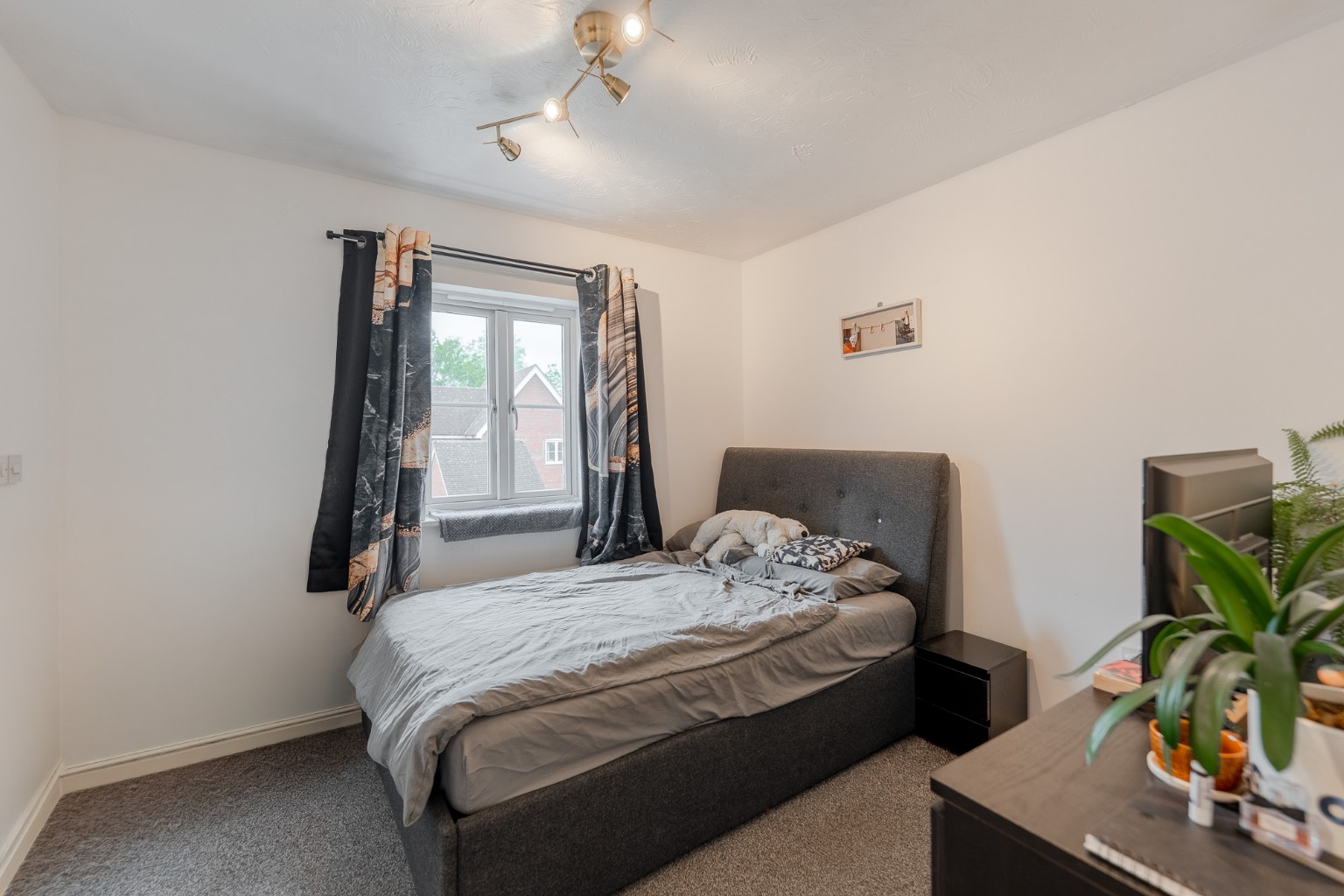 3 bed terraced house for sale in Cheere Way, Cambridgeshire  - Property Image 10
