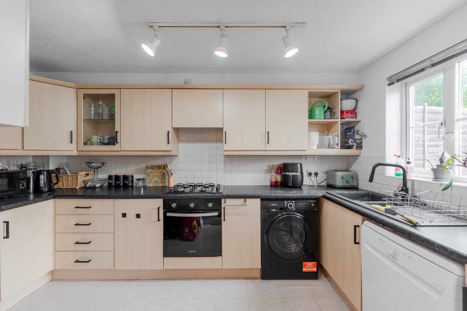 3 bed terraced house for sale in Cheere Way, Cambridgeshire  - Property Image 2