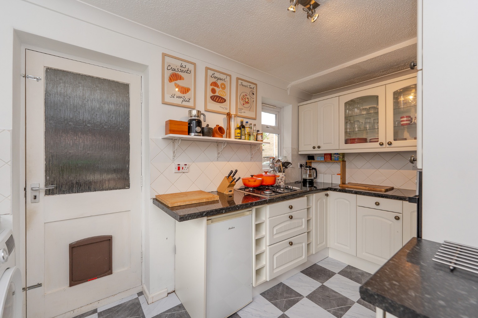 2 bed semi-detached house for sale in Hansell Road, Huntingdon  - Property Image 6