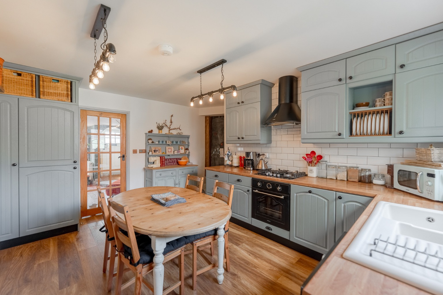 3 bed semi-detached house for sale in High Street, Huntingdon 1