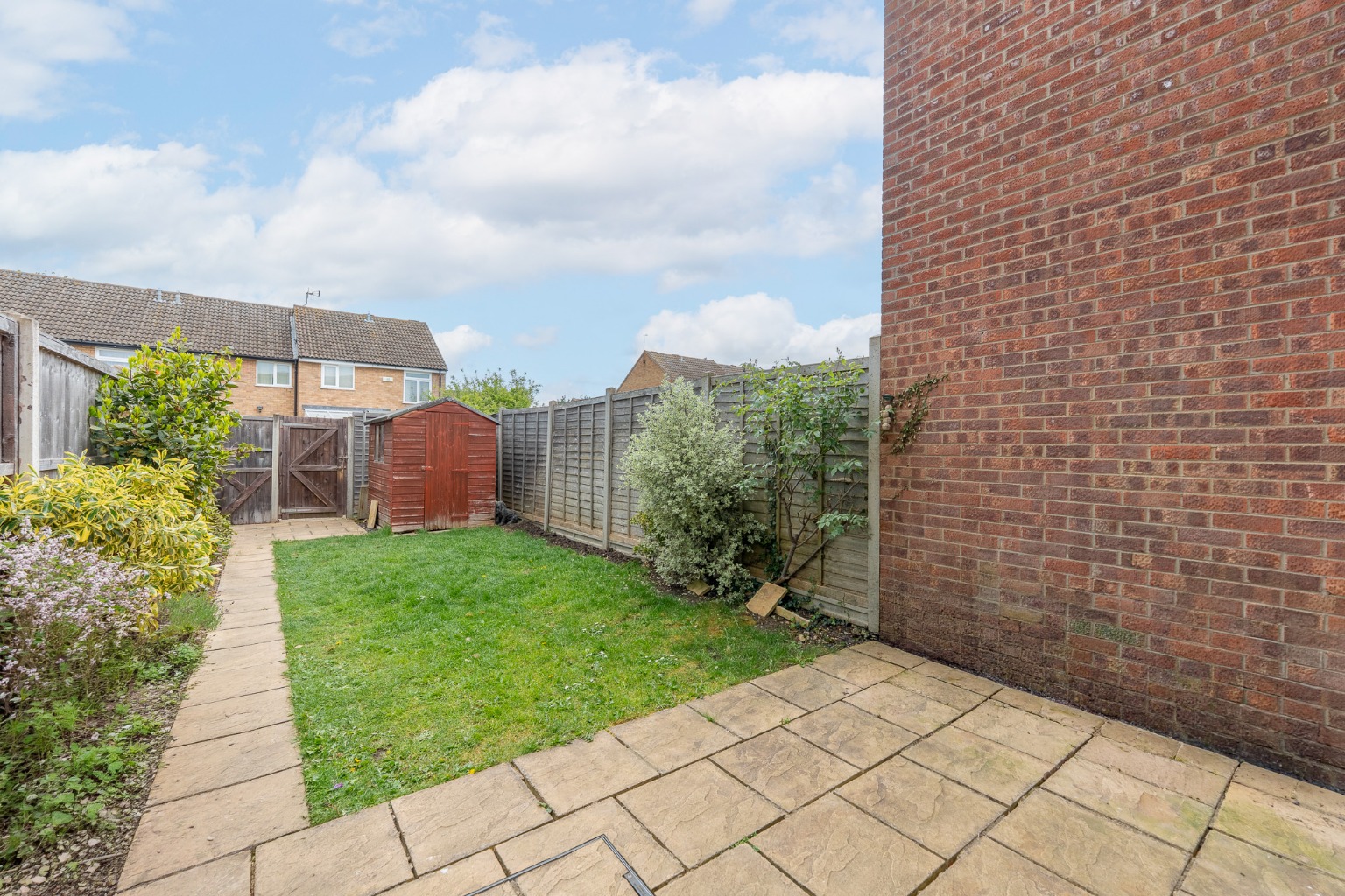 3 bed terraced house for sale in Edinburgh Drive, St Ives  - Property Image 4