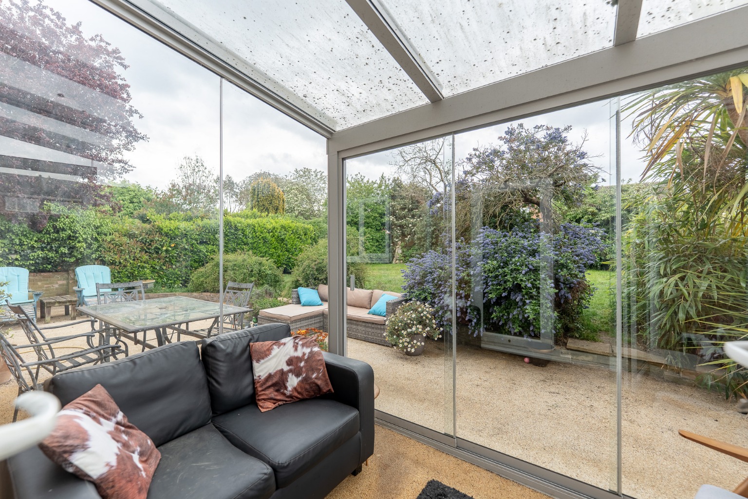4 bed detached house for sale in Greenfields, Cambridgeshire  - Property Image 8