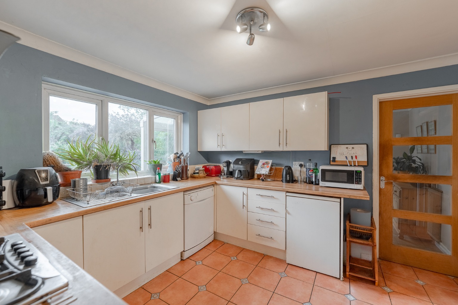 4 bed detached house for sale in Greenfields, Cambridgeshire  - Property Image 6