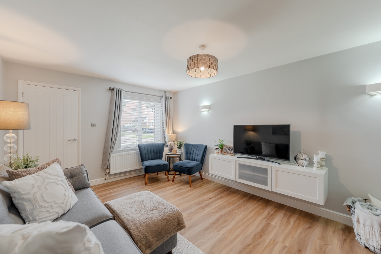 2 bed terraced house for sale in Orchard Close, Cambridgeshire 5