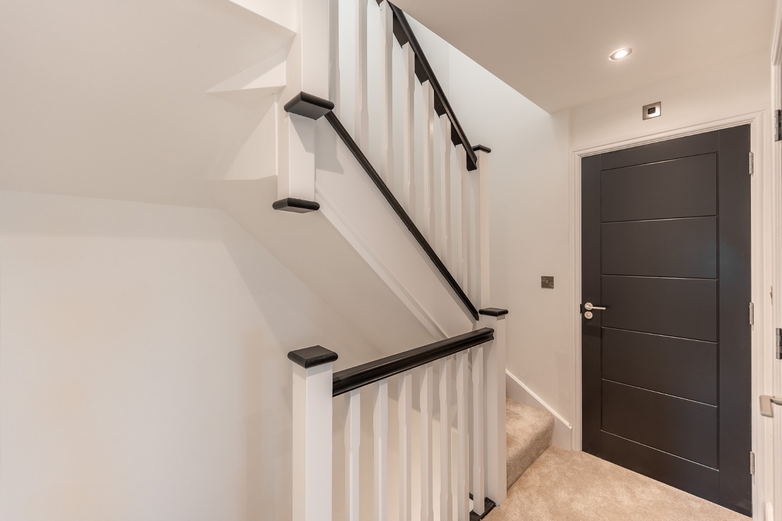 4 bed detached house for sale in Potton Road, Huntingdon 7