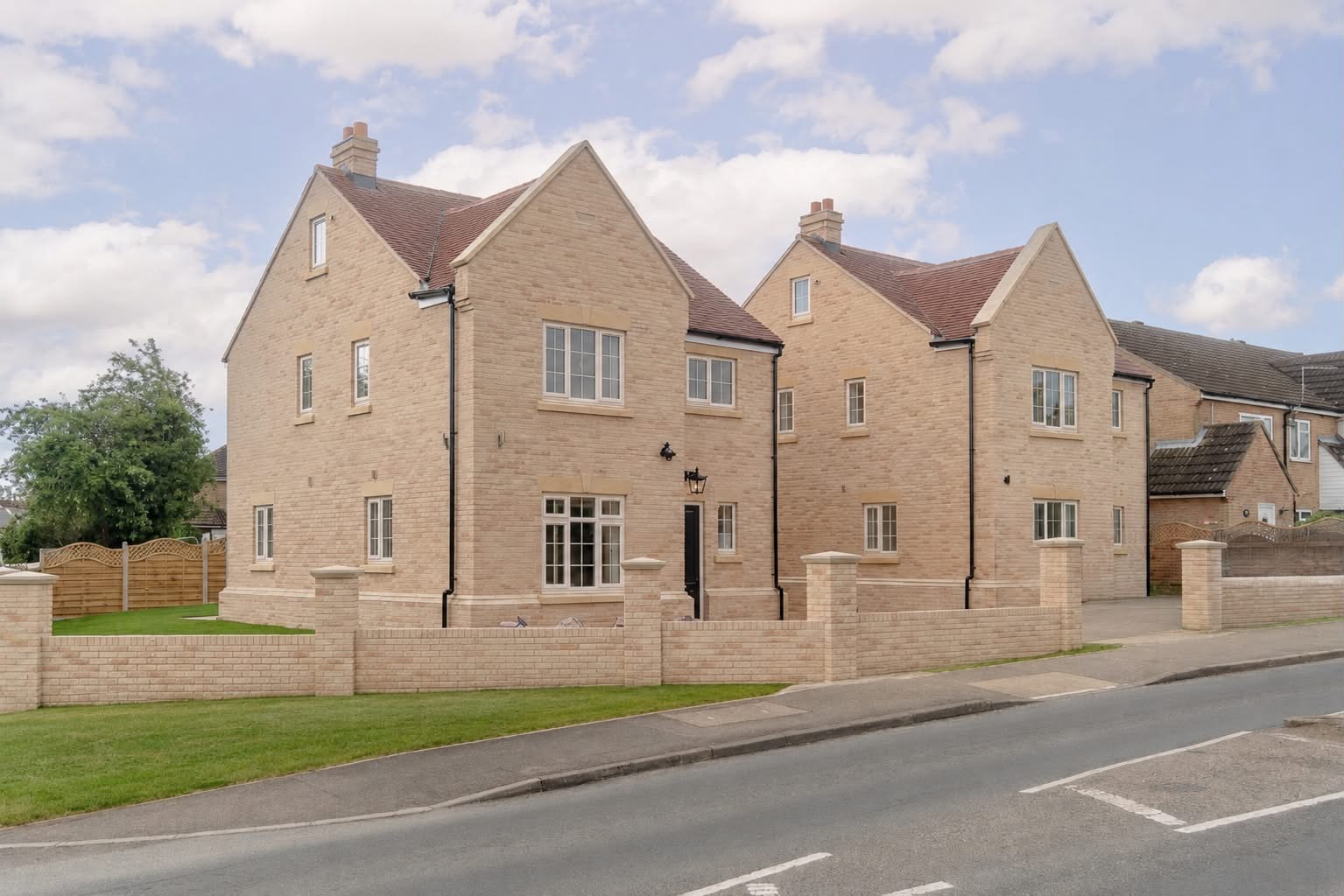4 bed detached house for sale in Potton Road, Huntingdon  - Property Image 1