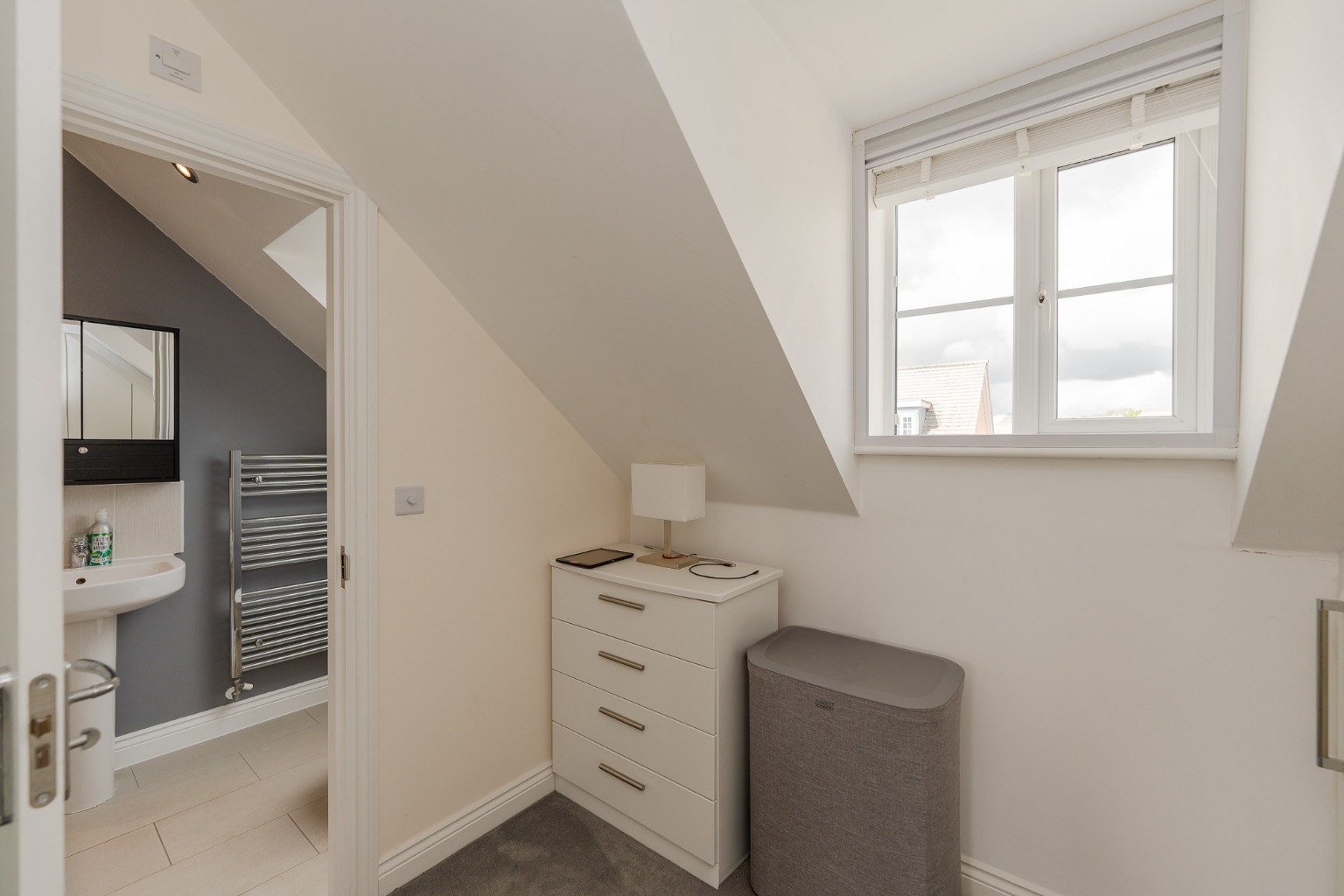 3 bed terraced house for sale in Summer's Hill Drive, Cambridge  - Property Image 16