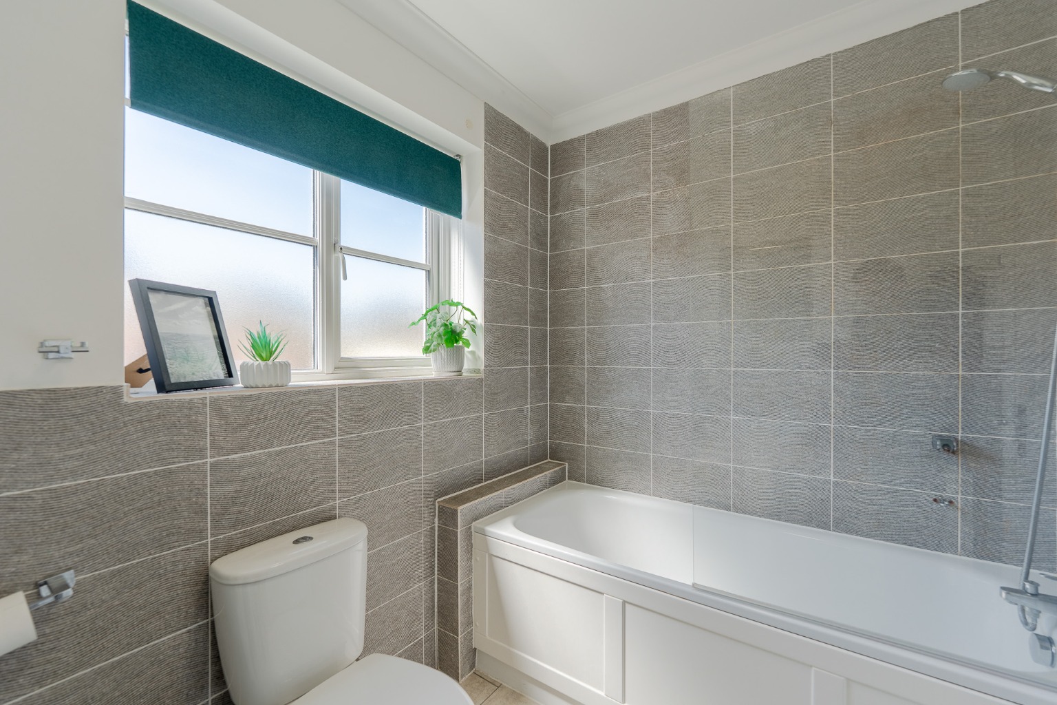 3 bed link detached house for sale in Pinner Lane, Cambridgeshire 12