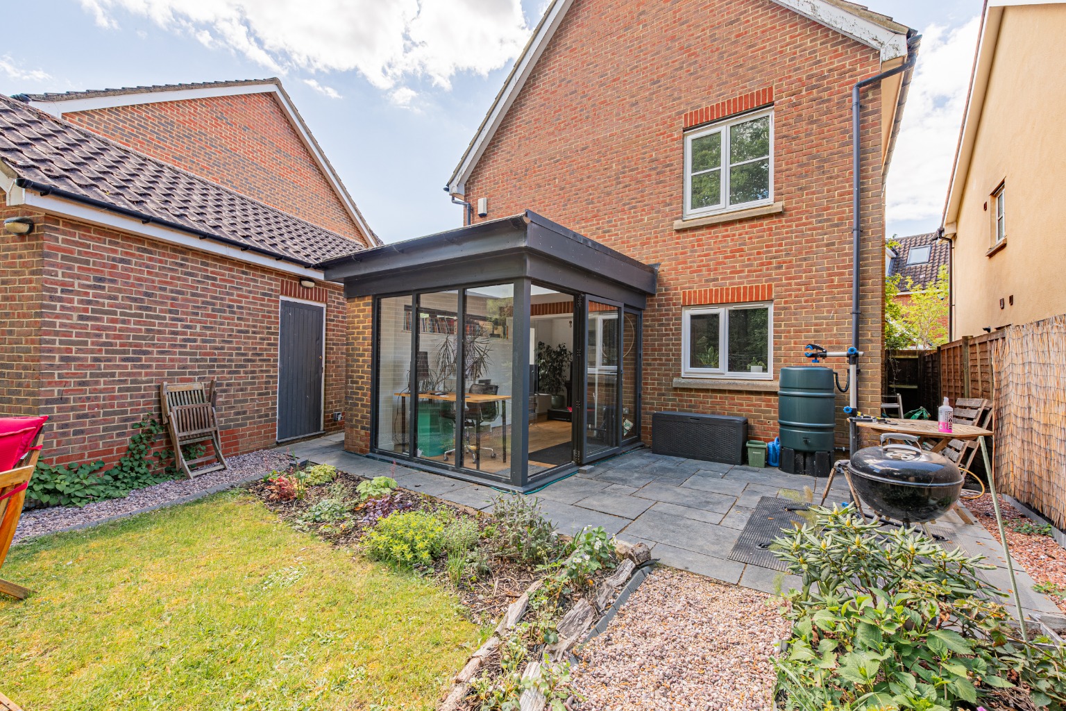 4 bed detached house for sale in Cressbrook Drive, Cambridgeshire 2