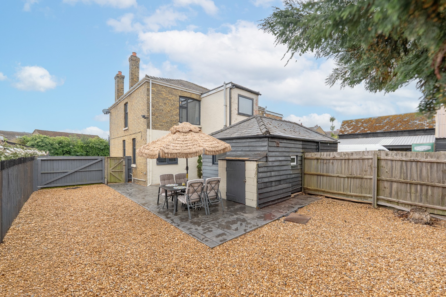 3 bed semi-detached house for sale in Earith Bridge, Huntingdon 3