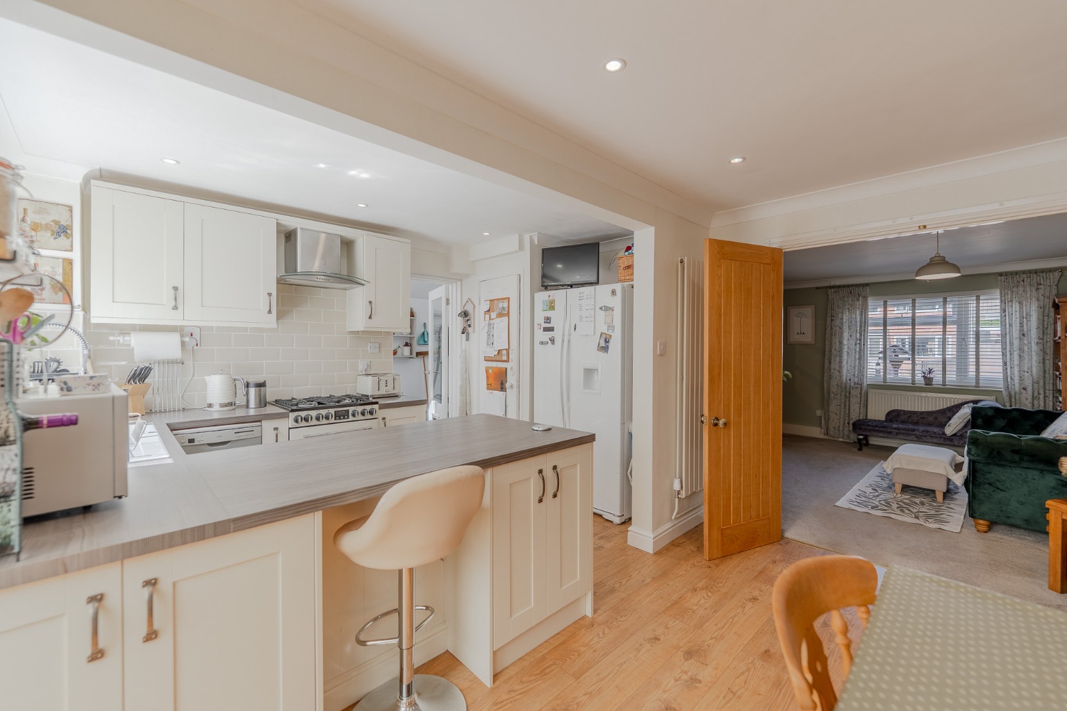 3 bed detached house for sale in Robert Avenue, Cambridgeshire 2