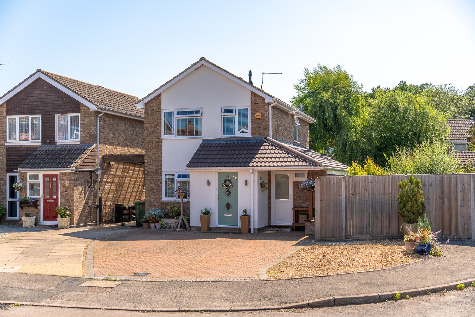 3 bed detached house for sale in Robert Avenue, Cambridgeshire - Property Image 1