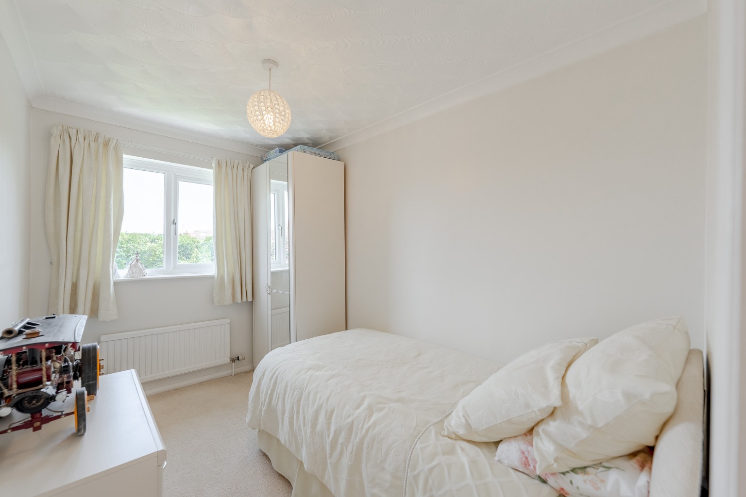 4 bed detached house for sale in Bergamont Close, Cambridgeshire  - Property Image 17