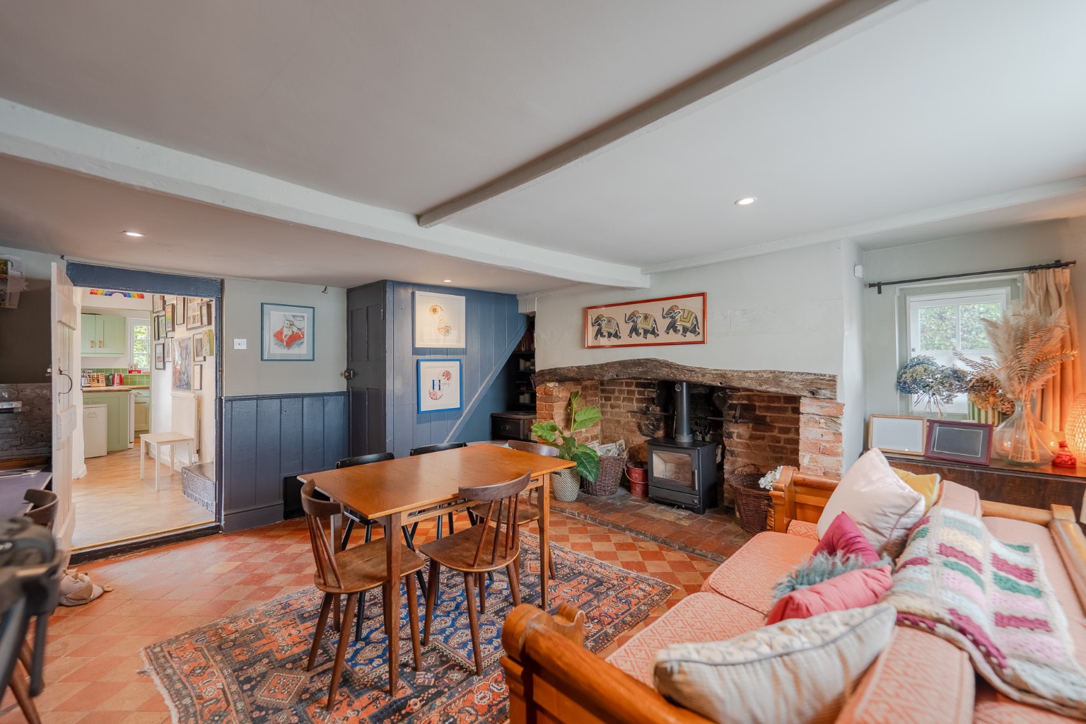3 bed cottage for sale in High Street, Huntingdon 2