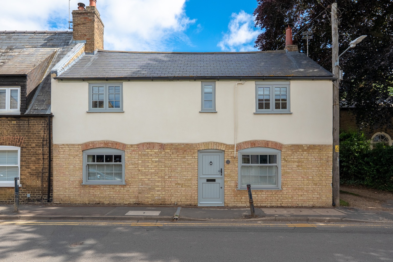 3 bed cottage for sale in High Street, Huntingdon, PE28