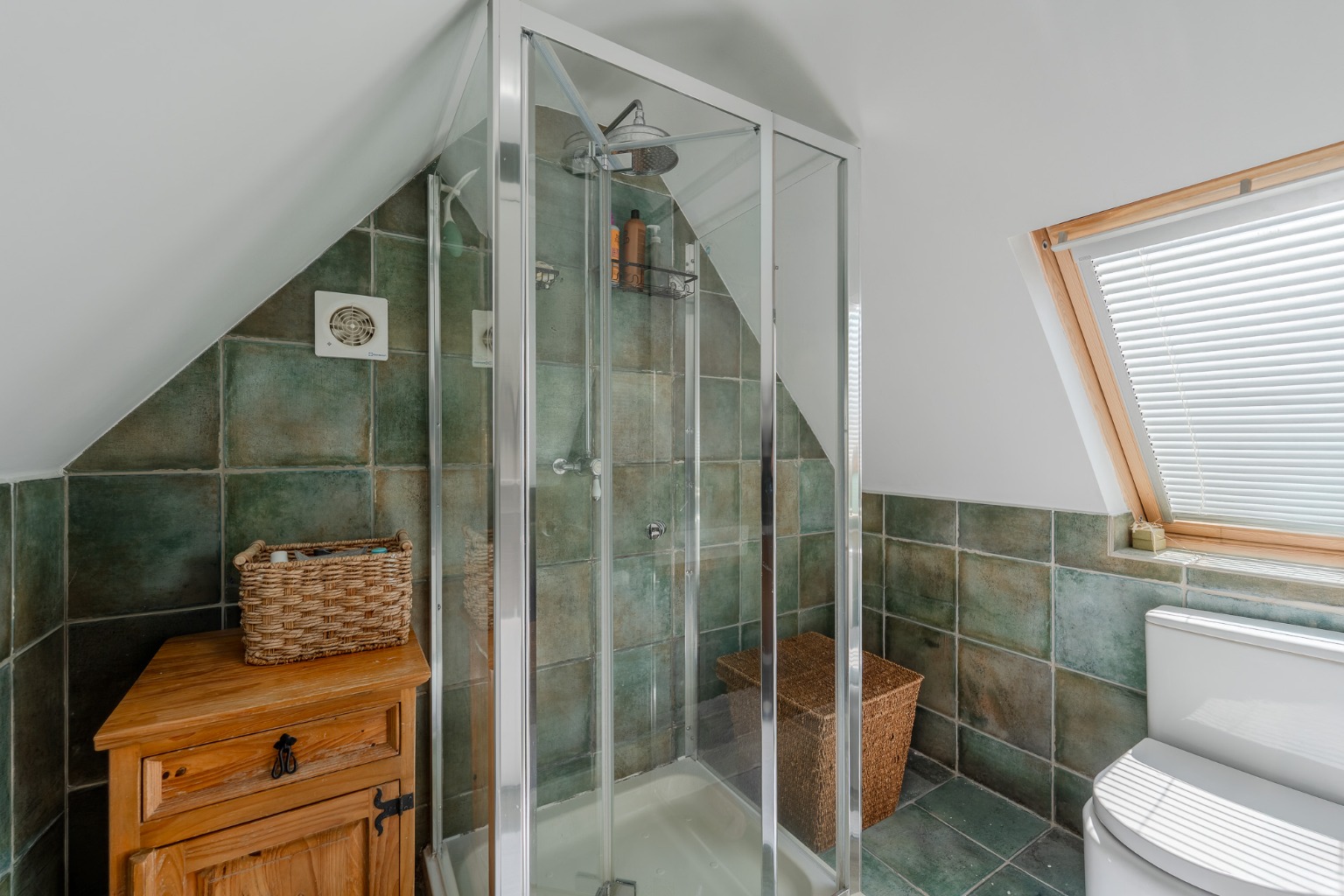 4 bed end of terrace house for sale in Wood View, Cambridgeshire 7