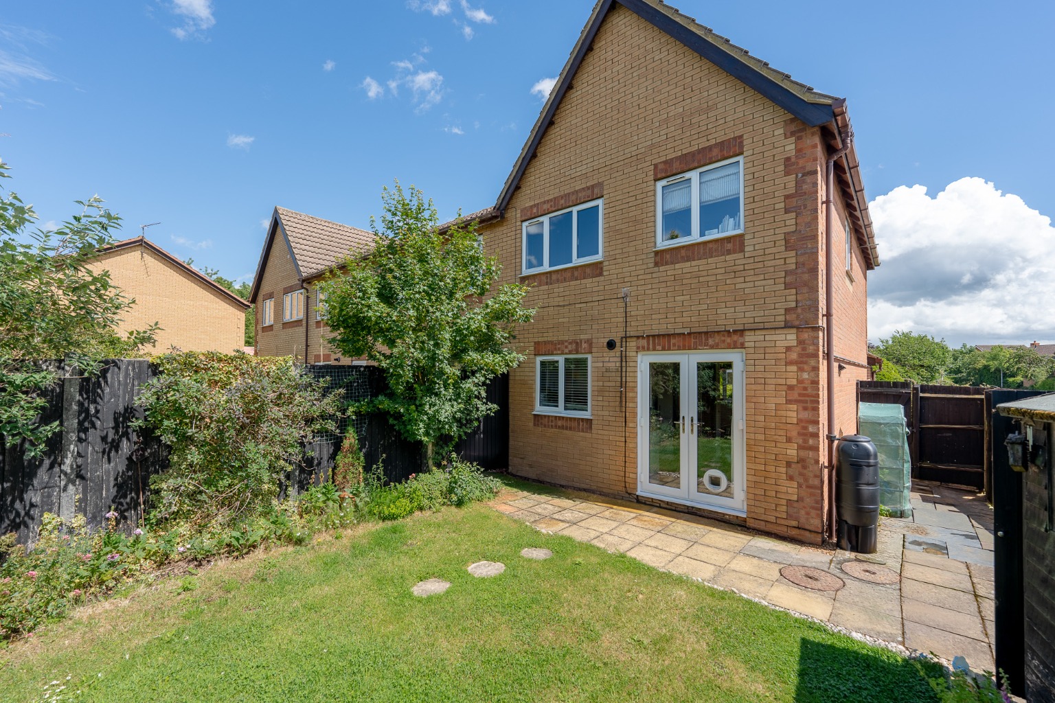 4 bed end of terrace house for sale in Wood View, Cambridgeshire 13