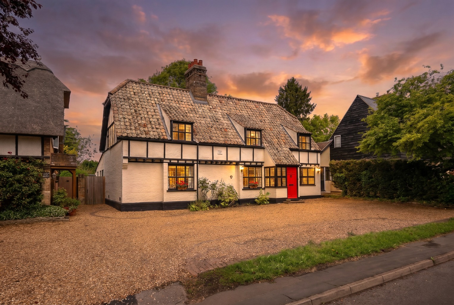5 bed detached house for sale in High Street, Cambridgeshire  - Property Image 1