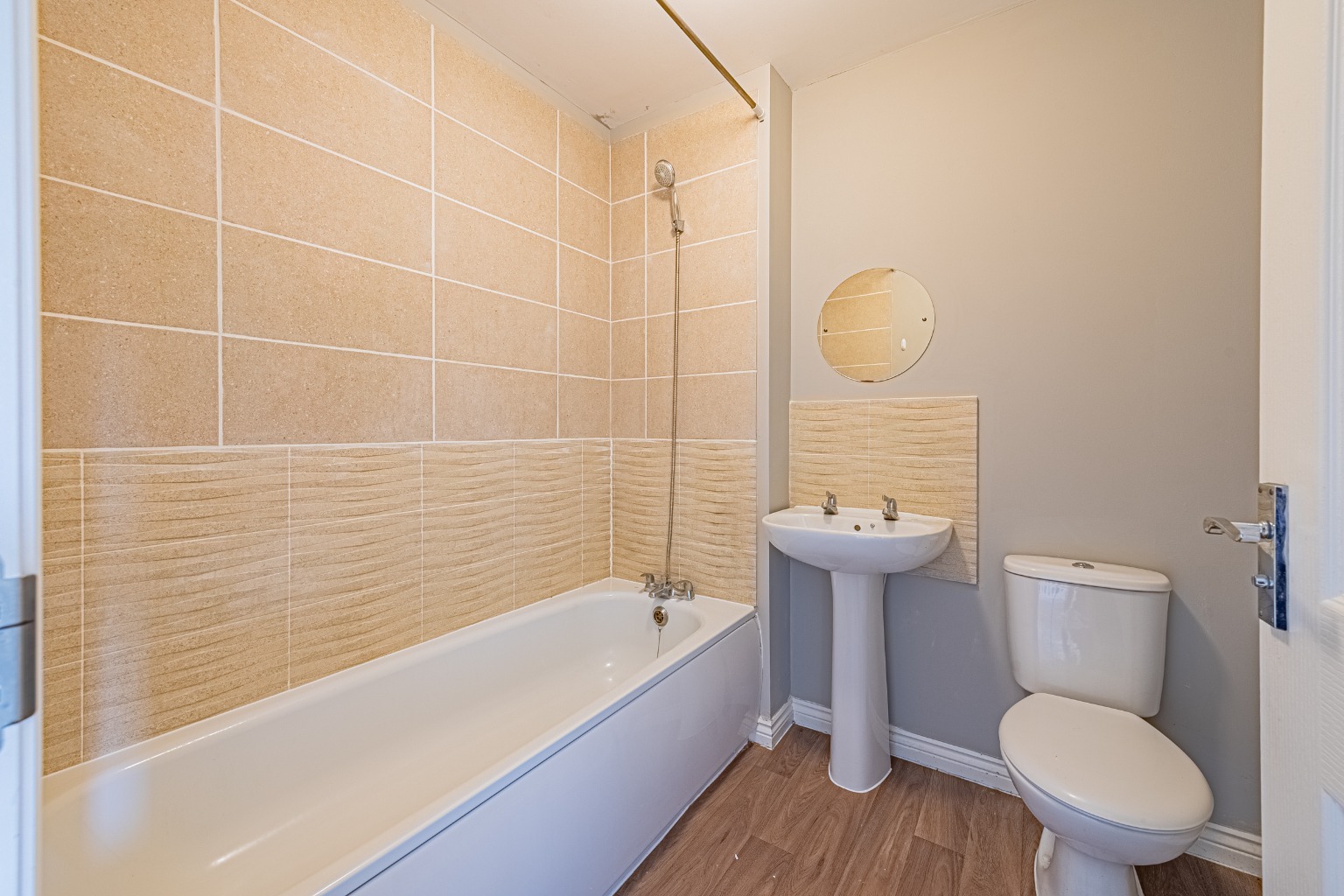 2 bed semi-detached house for sale in Otter Road, Cambridgeshire  - Property Image 7