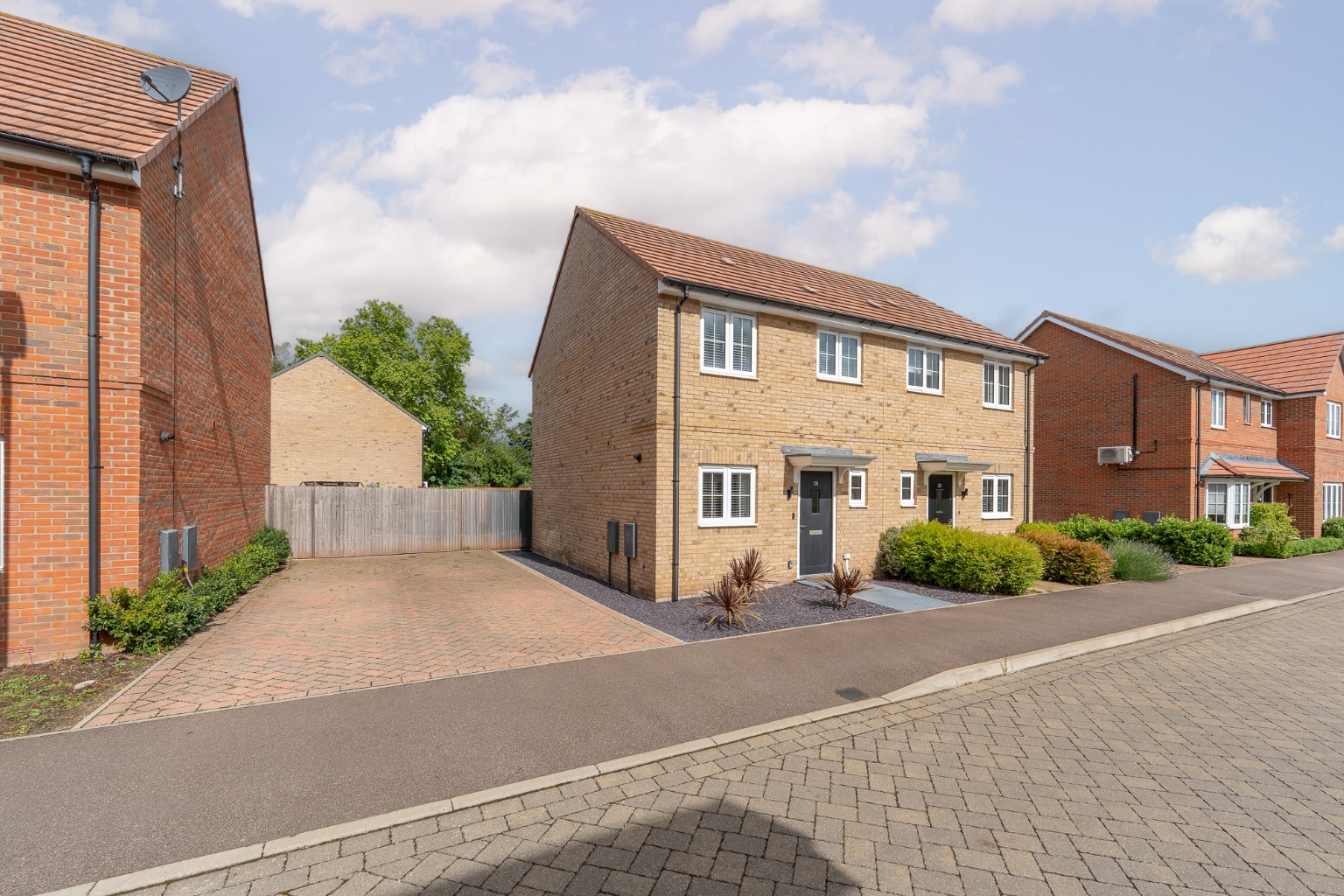 2 bed semi-detached house for sale in Badger Way, Cambridgeshire 12