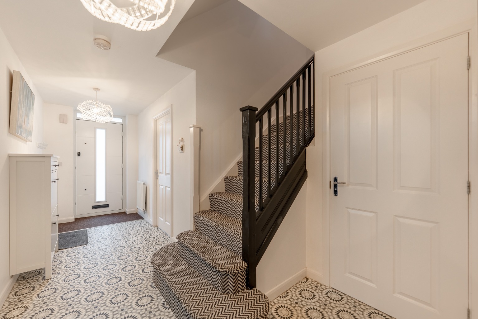 5 bed detached house for sale in Trinity Way, Cambridgeshire 7
