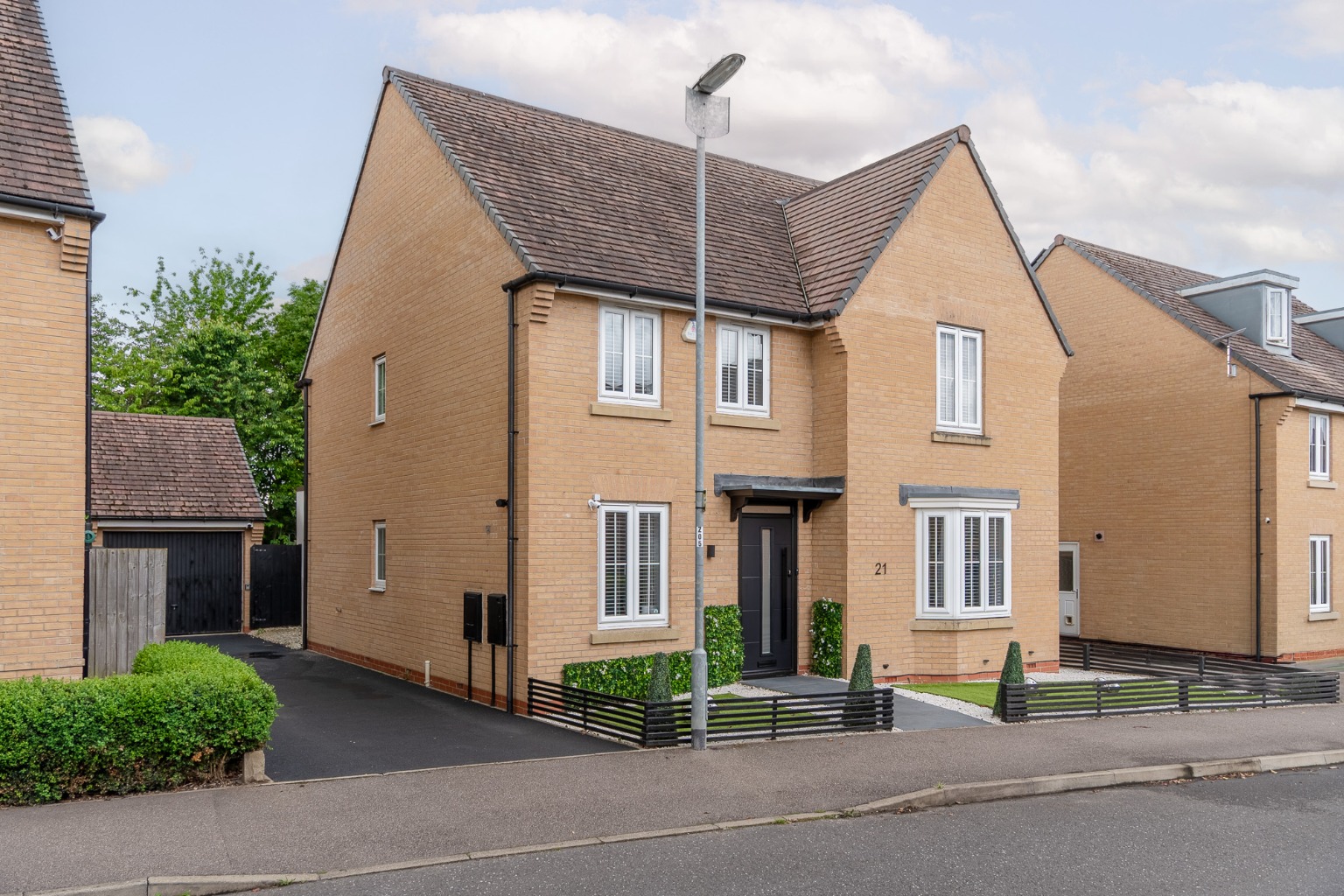 5 bed detached house for sale in Trinity Way, Cambridgeshire, CB23