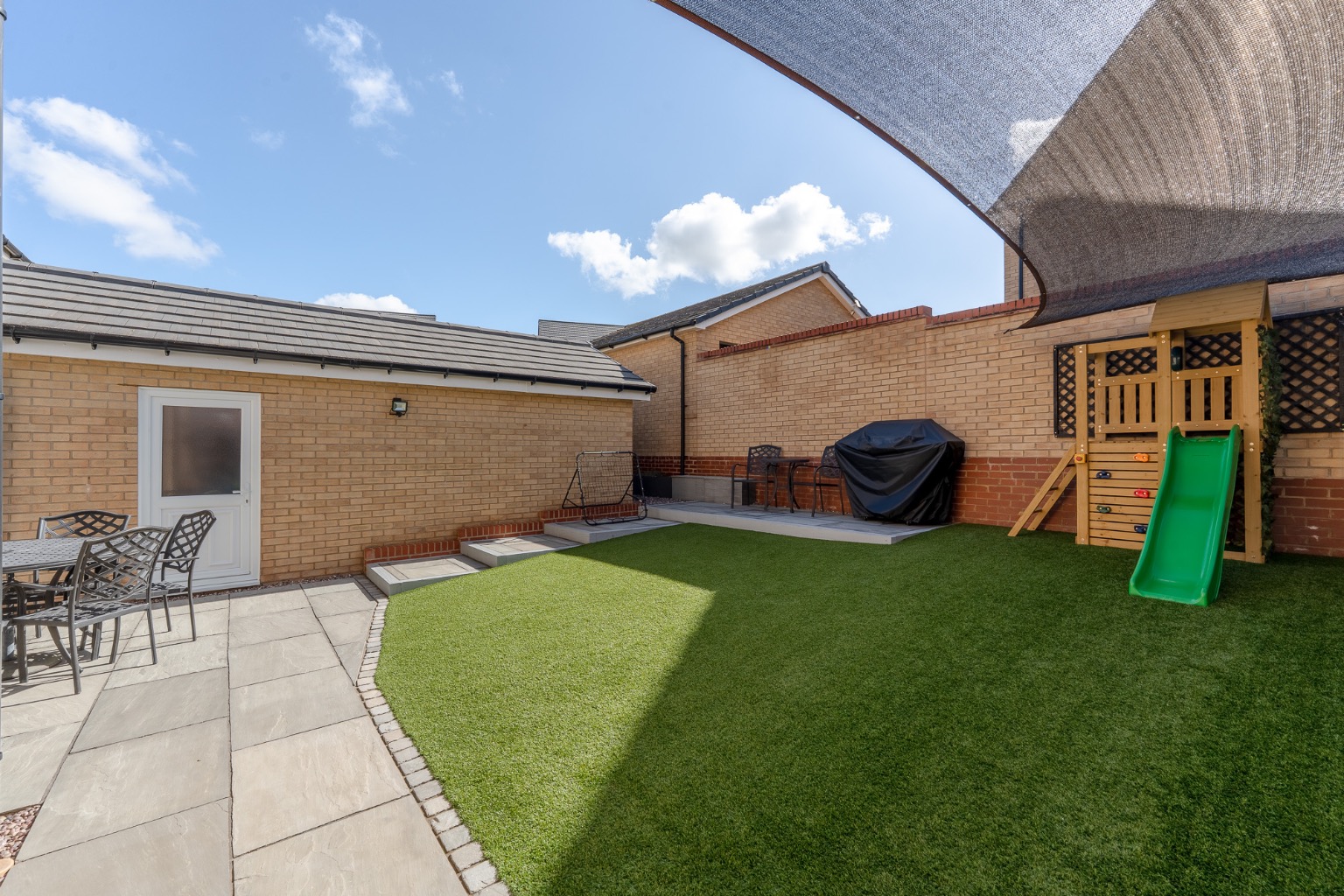 4 bed detached house for sale in Innkeeper Way, Huntingdon 19