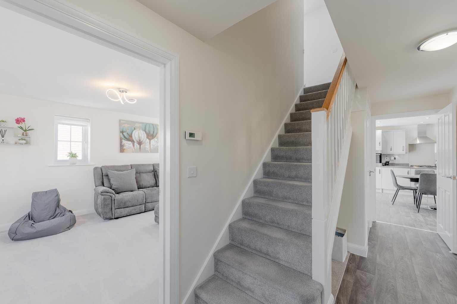 4 bed detached house for sale in Innkeeper Way, Huntingdon 8
