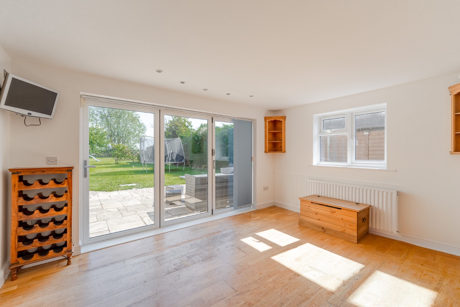 5 bed semi-detached house for sale in East Street, Huntingdon  - Property Image 8