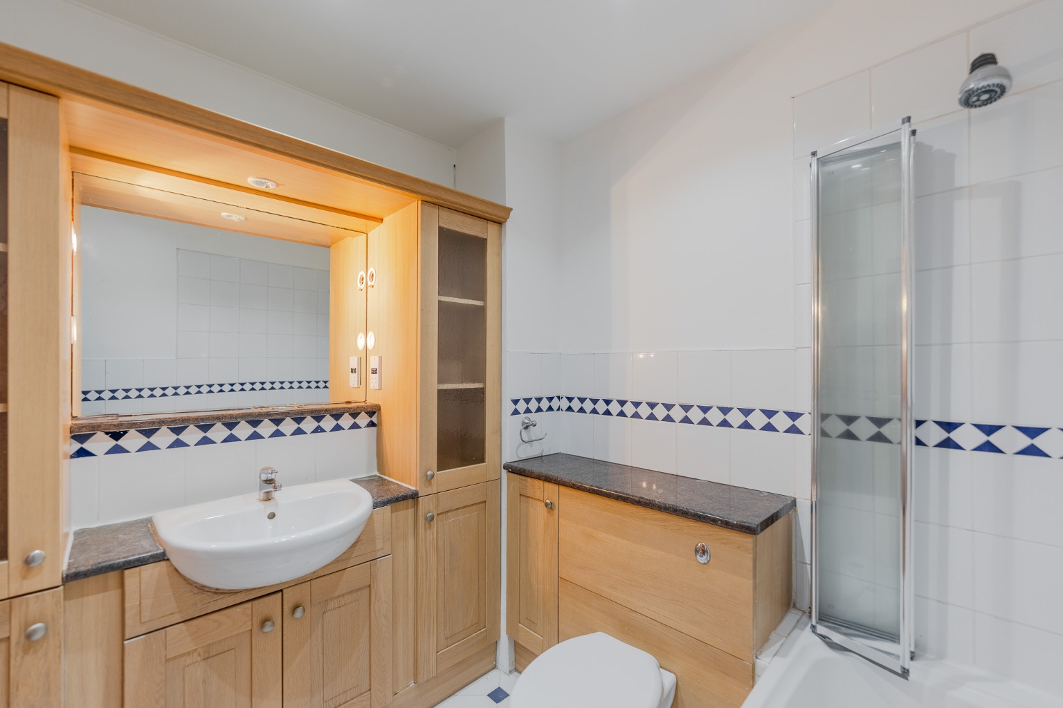 5 bed semi-detached house for sale in East Street, Huntingdon 15