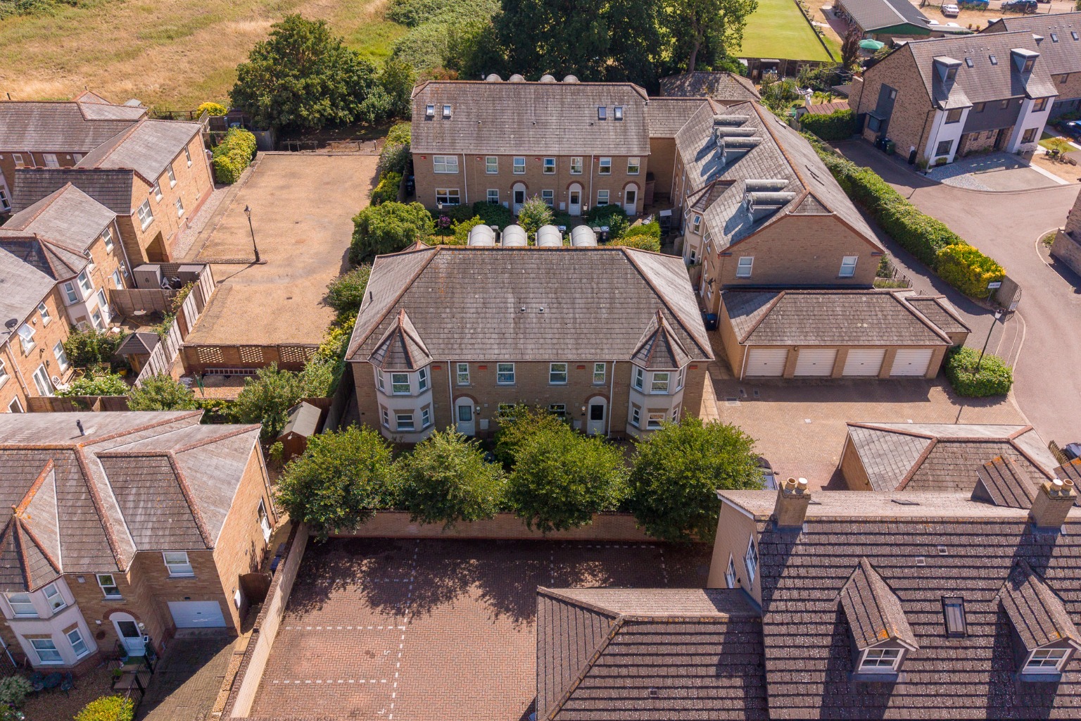 3 bed town house for sale in Keln Leas, St Ives 1