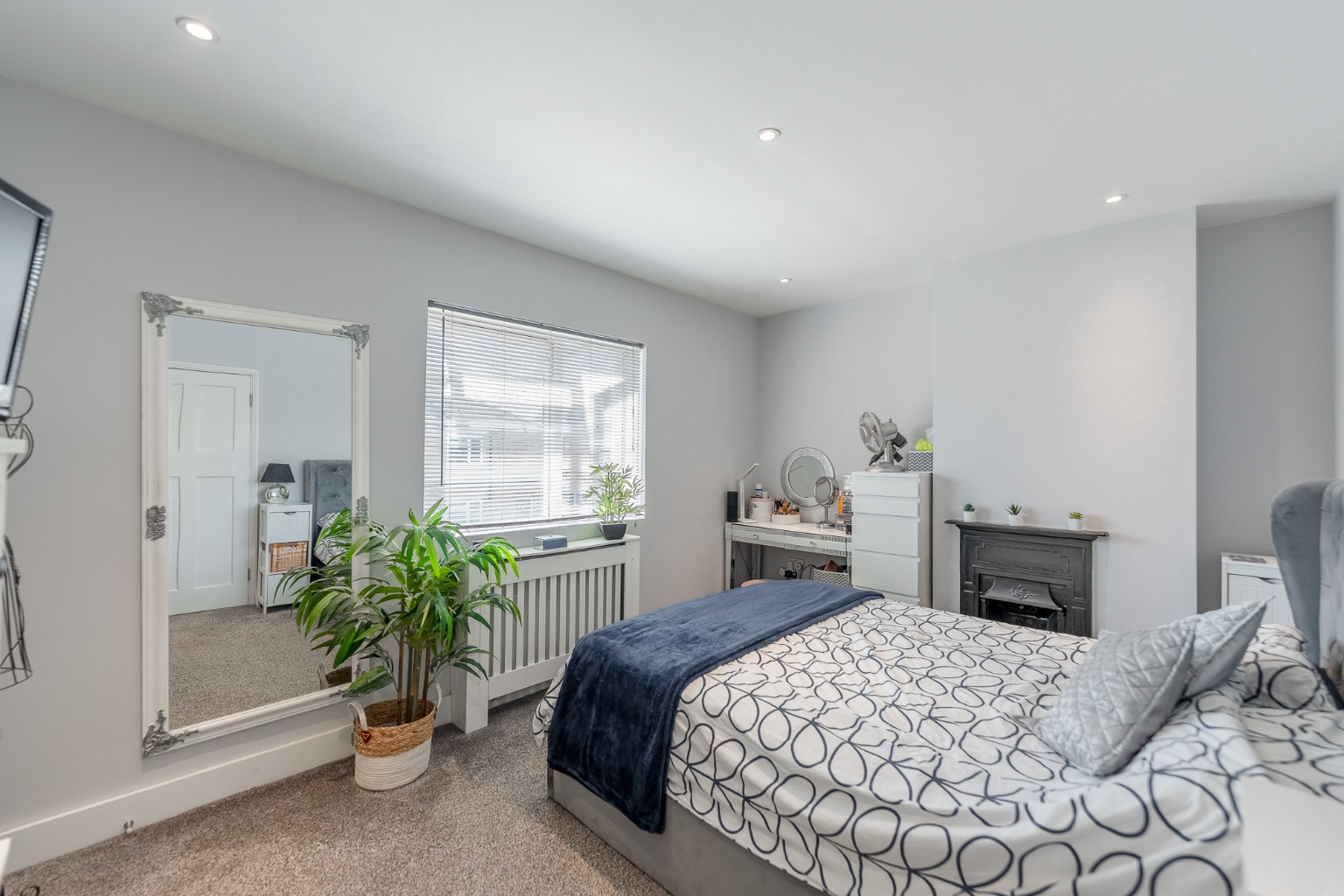2 bed semi-detached house for sale in Cowper Road, Huntingdon 13