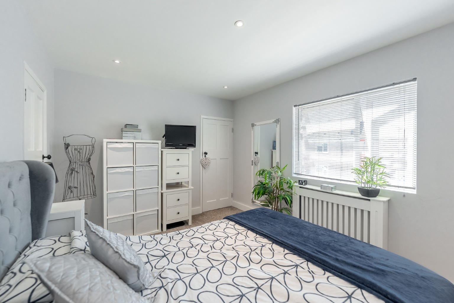 2 bed semi-detached house for sale in Cowper Road, Huntingdon 14