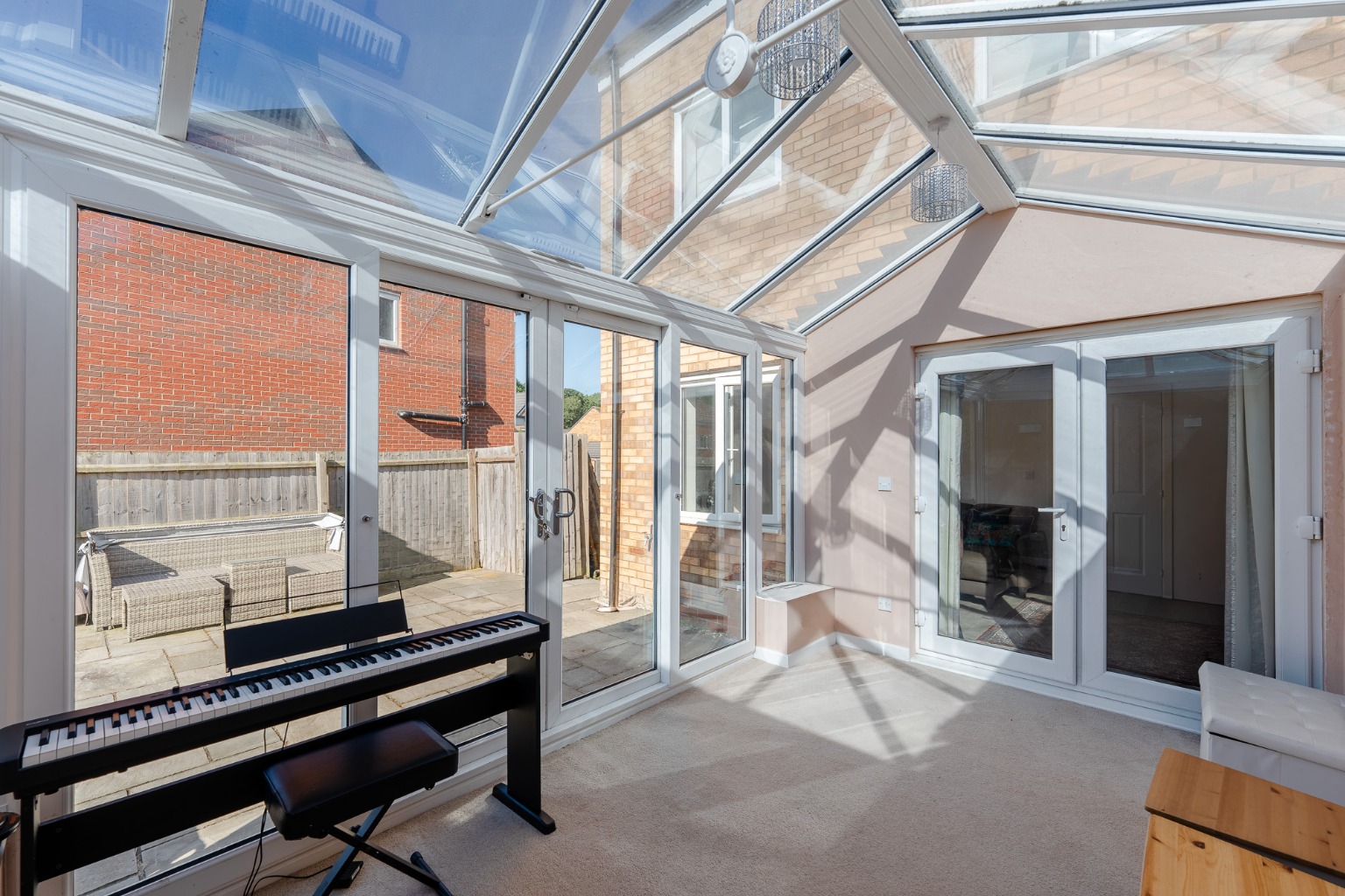 4 bed end of terrace house for sale in Bloomfield Drive, Huntingdon  - Property Image 4