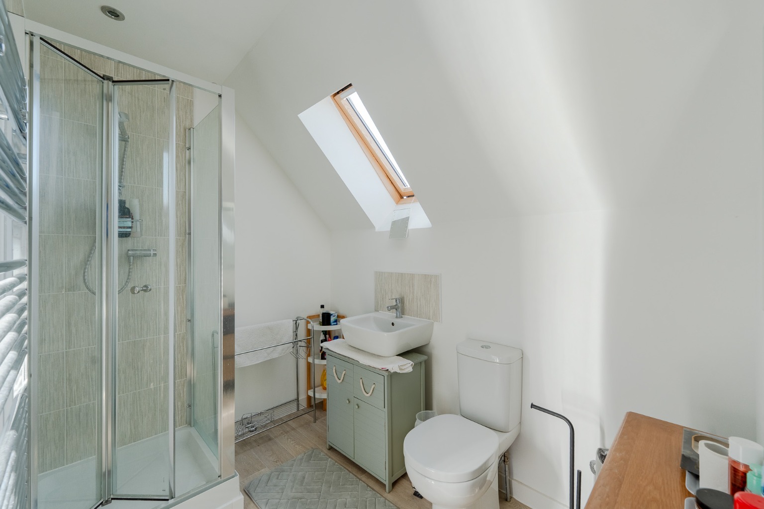 4 bed end of terrace house for sale in Bloomfield Drive, Huntingdon 9
