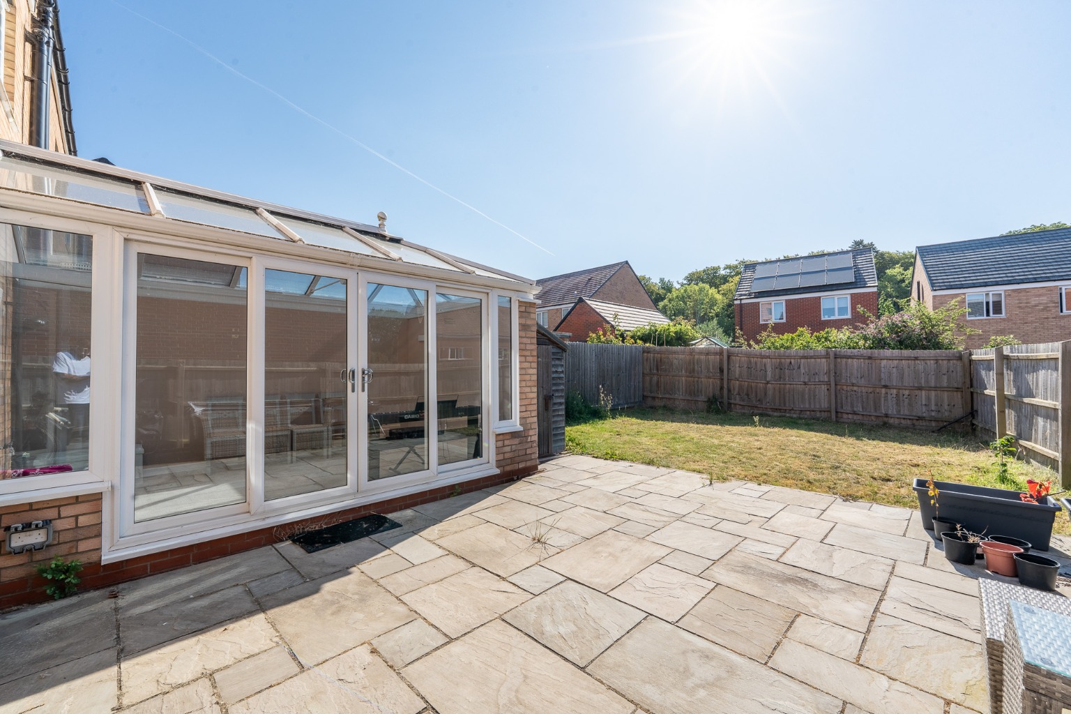 4 bed end of terrace house for sale in Bloomfield Drive, Huntingdon 14