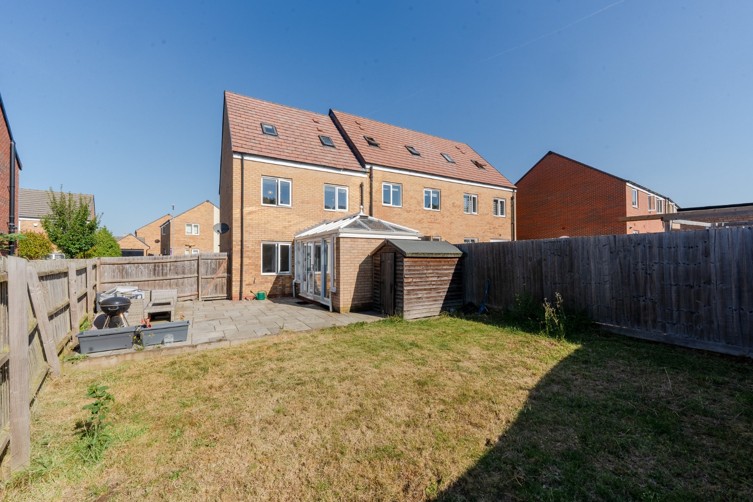 4 bed end of terrace house for sale in Bloomfield Drive, Huntingdon 16