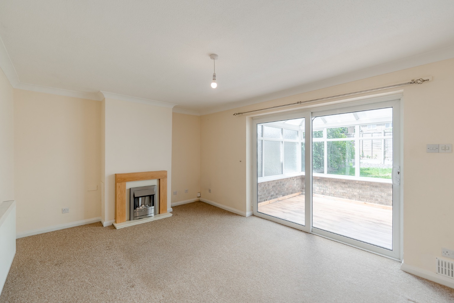 3 bed semi-detached house for sale in Bittern Close, St Ives  - Property Image 3