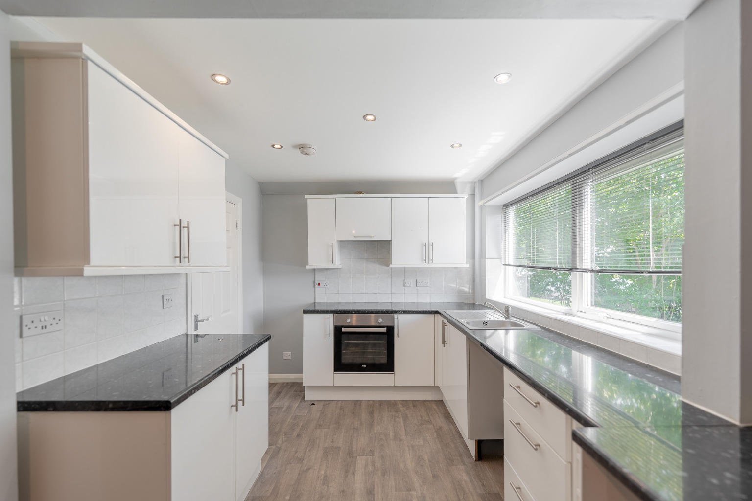 3 bed semi-detached house for sale in Bittern Close, St Ives  - Property Image 6