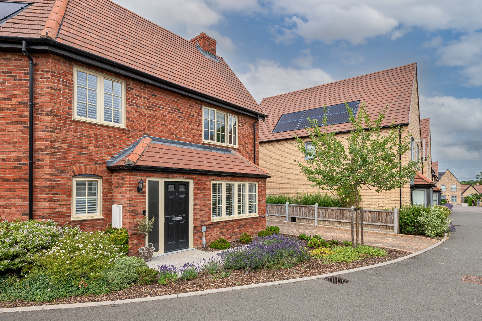 3 bed semi-detached house for sale in Font Drive, Cambridgeshire - Property Image 1