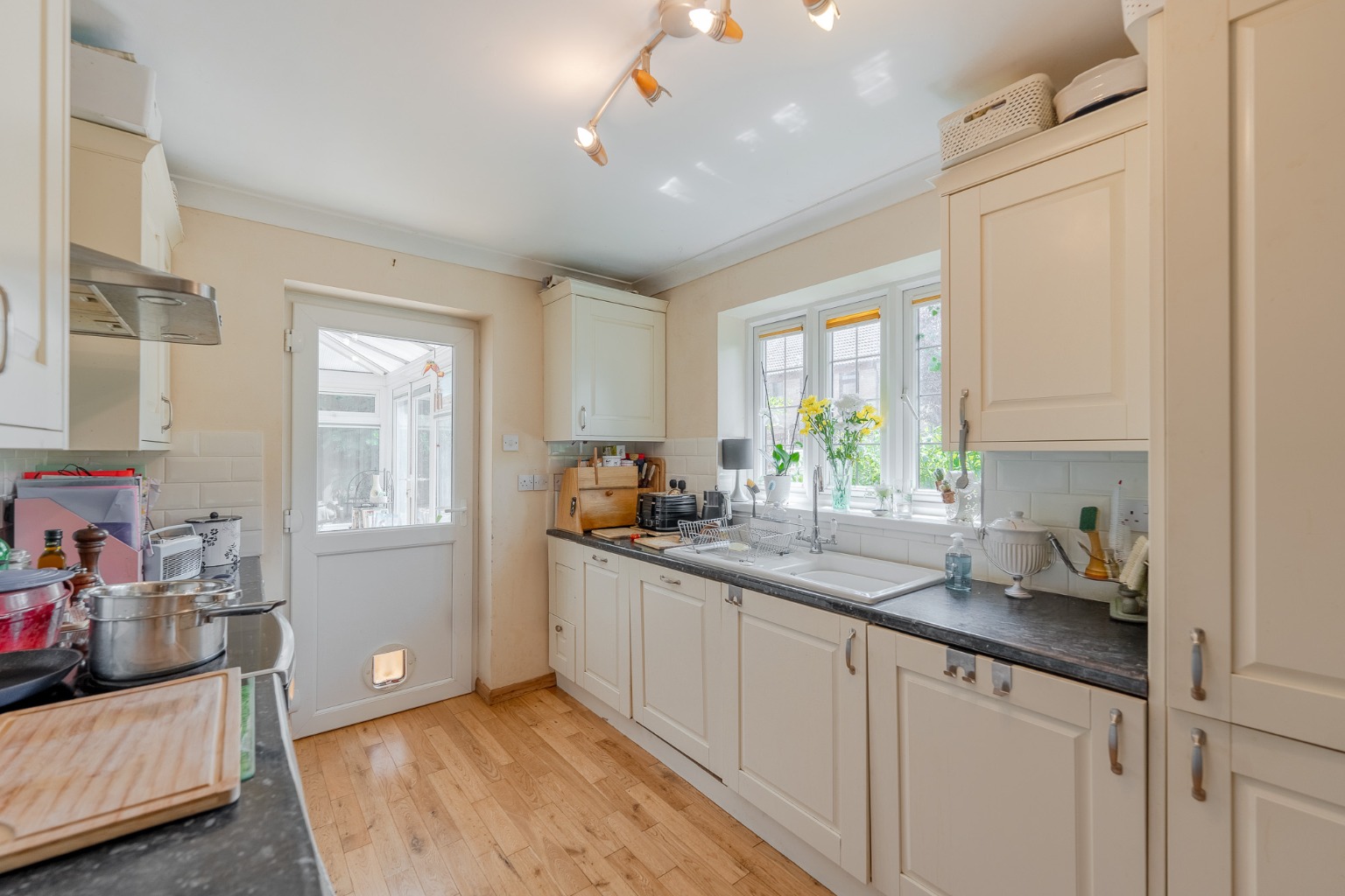4 bed detached house for sale in Vermuyden Way, Cambridgeshire  - Property Image 2