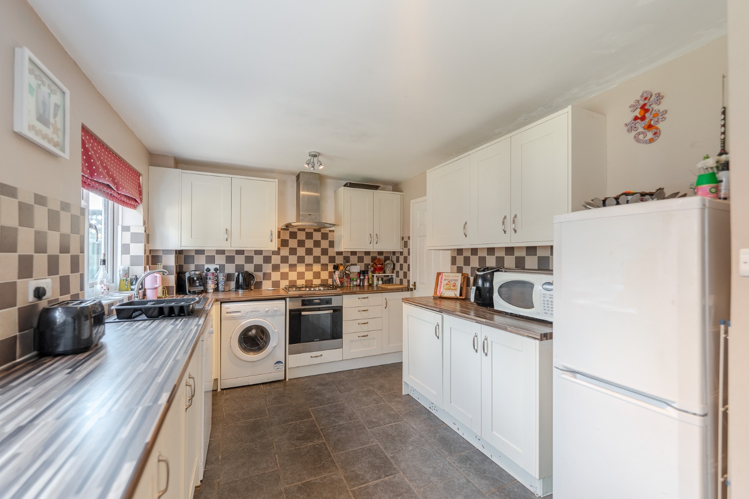 3 bed semi-detached house for sale in Papyrus Way, Cambridgeshire  - Property Image 6